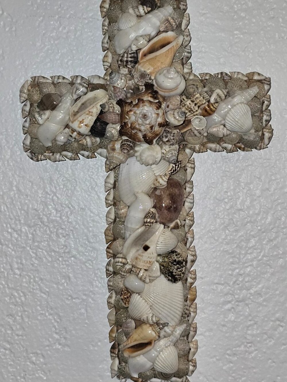 Vtg Handmade Seashe Crucifix Cross Religious Beachy Wall Decor 6” X 11”